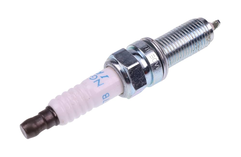 コレクション 1730 4801 4685 4684 1125 YLQASOON 4 Pcs Spark Plug 18867-09095 1886709095 Compatible